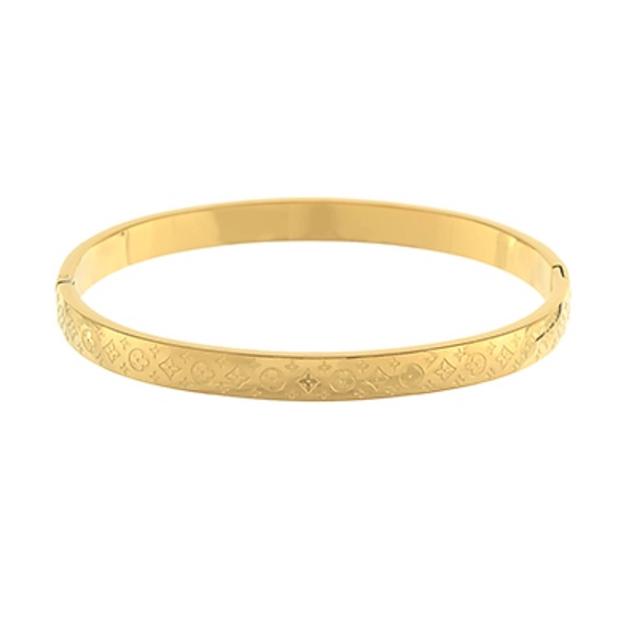 Engraved Clover Bangle Bracelet - Picture 1 of 1